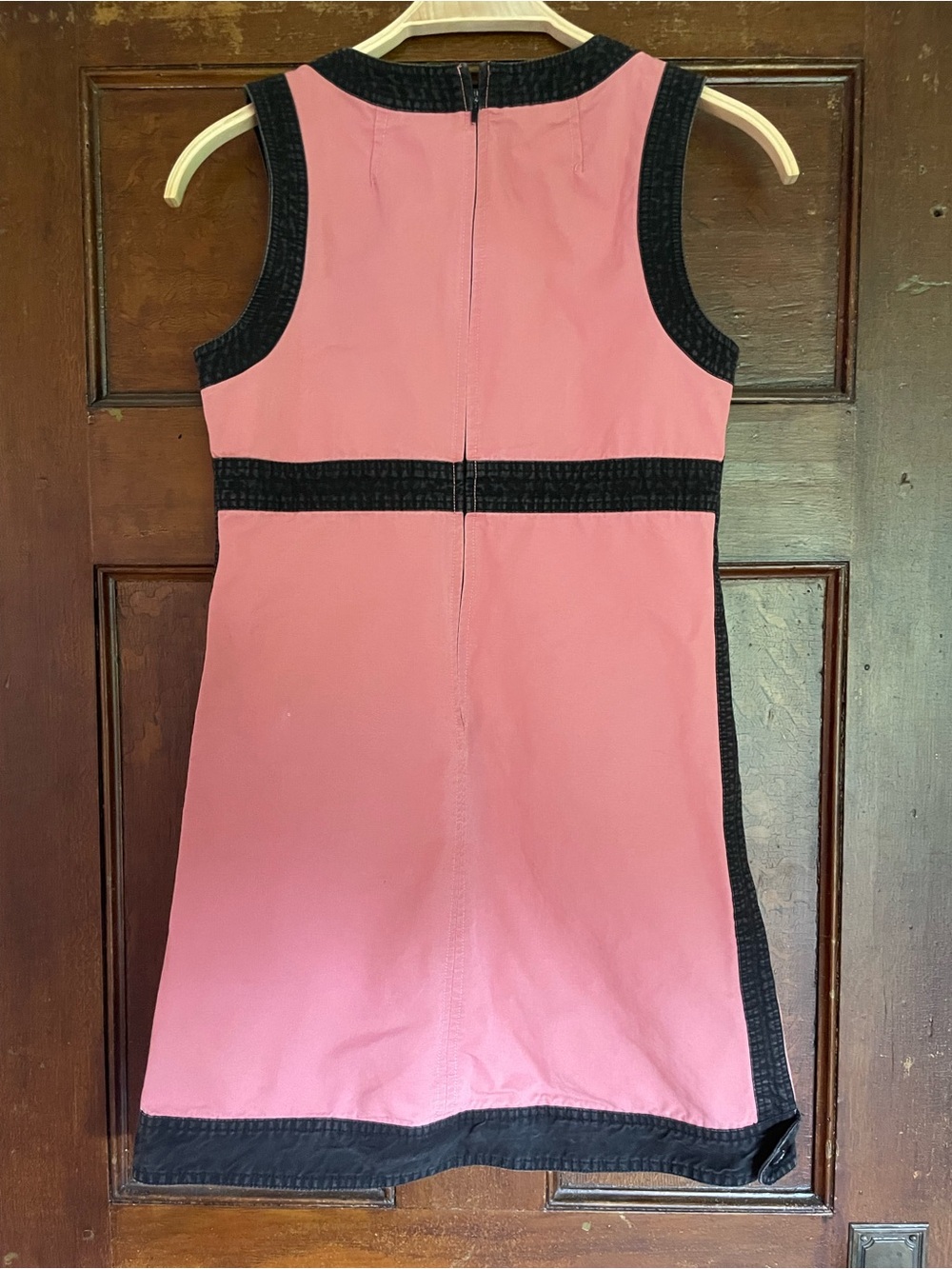 Marc Jacobs Pink Mini Dress with Black Trim - Picture 2 of 10